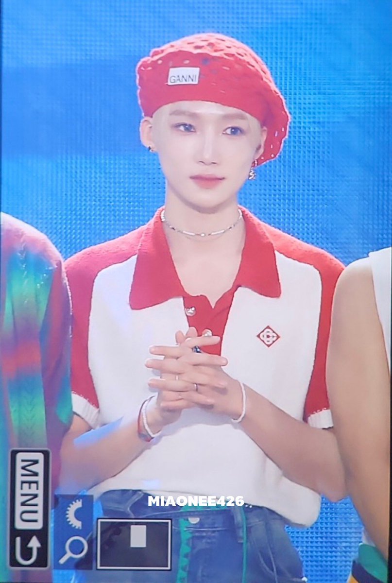 230810 하트드림어워즈

오늘도 귀여워요🍓

#더보이즈 #뉴 #최찬희