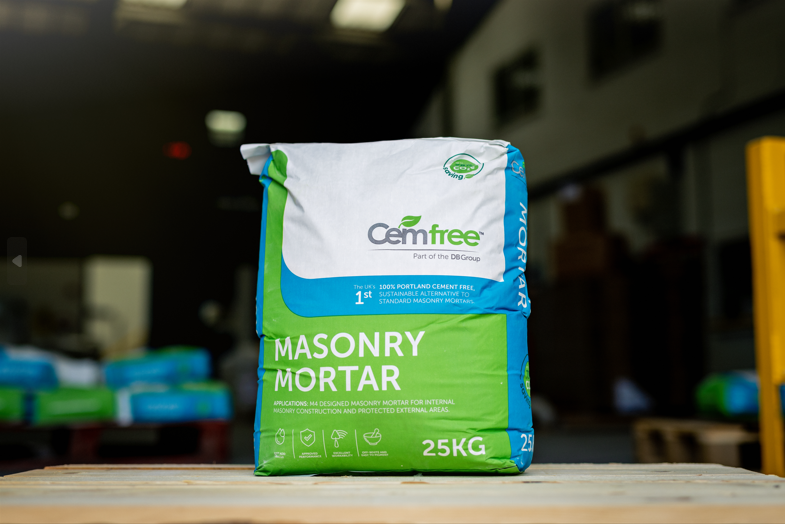 Cemfree's tweet photo. The UK's first 100% Portland cement-free mortar comparable to PC Mortars. Choose Cemfree to build sustainably while combating global warming. 

https://t.co/zJKJt2aTb4 https://t.co/xHPrIeqPzq
