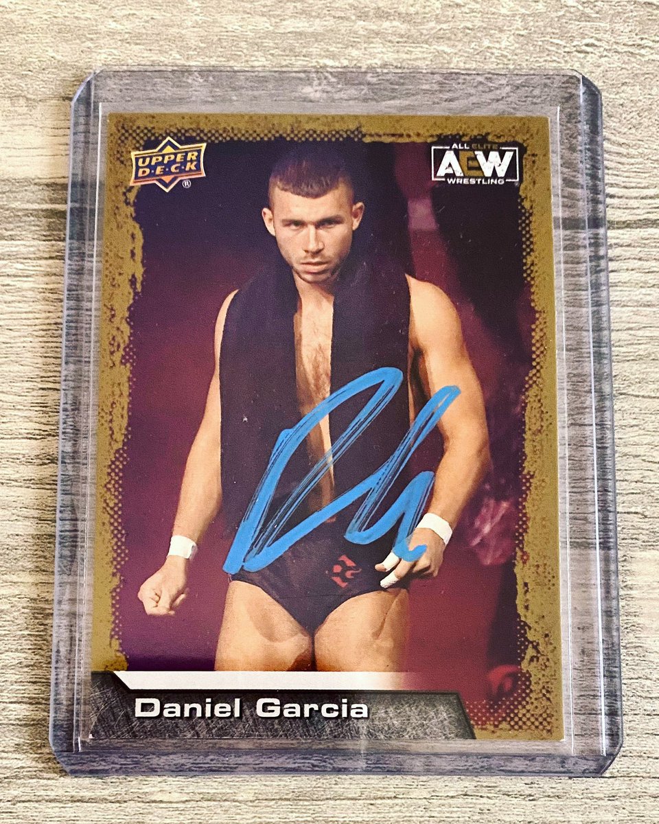 The best SPORTS ENTERTAINER going today @GarciaWrestling 

#danielgarcia #jas #jerichoappreciationsociety #sportsentertainer #sportsentertainment #wrestling #wrestlingcard #wrestlingcards #upperdeck #aew #allelitewrestling #reddeath