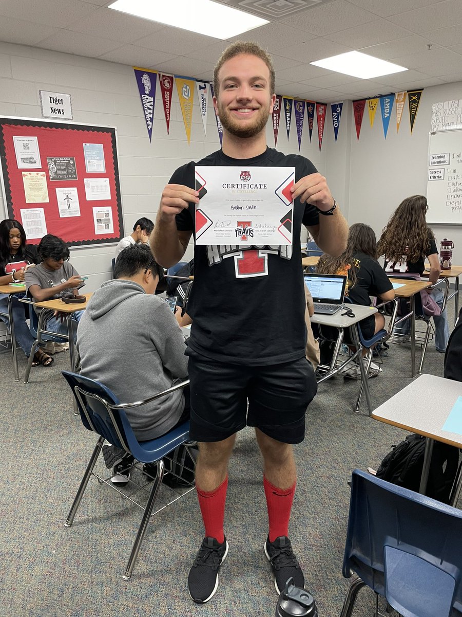 Lead_w_Russell's tweet photo. Sometimes it takes zero talent to win @THS_Tigers @J_Renaissance #TallestSocks #BestHandWriting #LongestLegs #SingoBingo #FunFirstDay https://t.co/utCQANIfAB