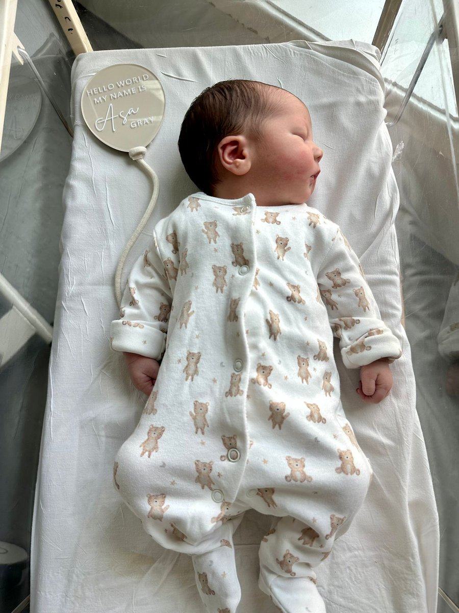 johnsdarren's tweet photo. It's a hatrick!!..Proud to welcome our 3rd Grandchild.
A beautiful boy Asa Gray Barry.
Born 09/08/2023 to parents @roblaaaaa @LewisBarry8 
We are so blessed..♥️♥️♥️ https://t.co/UsVdWR8w3e