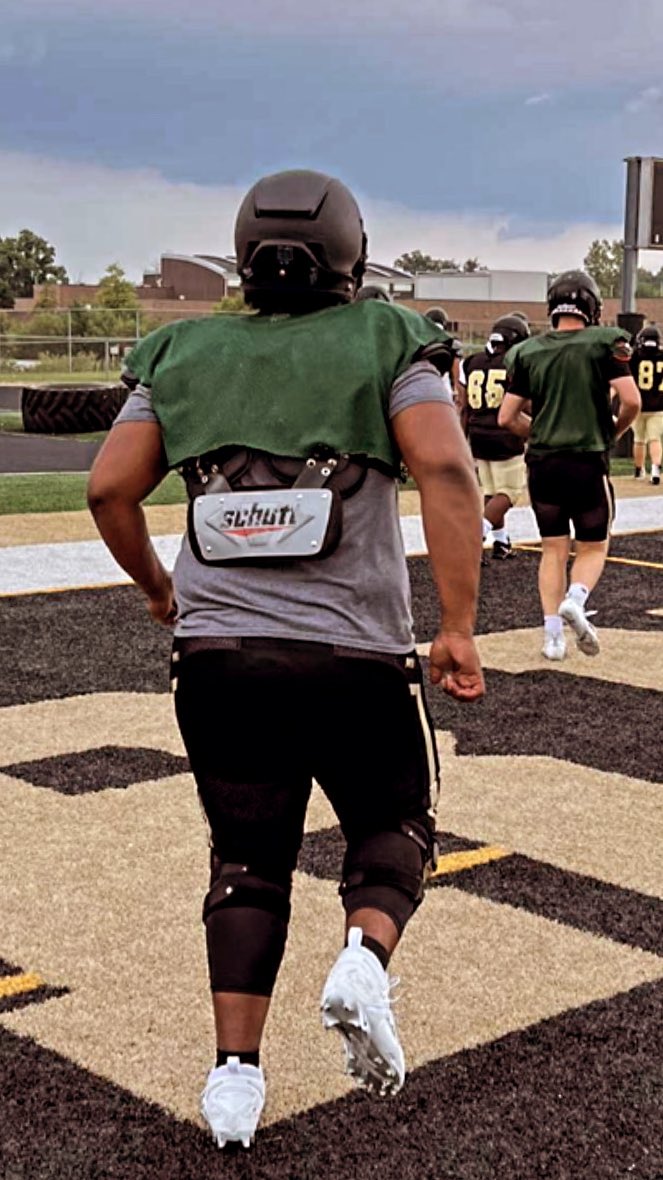RolandTremble's tweet photo. 8 days⏳ @IndianaPreps https://t.co/AWJm65jXyN