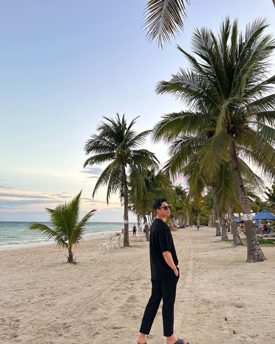 Tinkerland0303's tweet photo. 230810 [#YOUJIN] Yujin Instagram post

My first overseas trip, Bohol was so good and I really had fun. See you again next time~

#firstoverseastrip #philippines #bohol #alonabeach #travelgram #sea #sogood #wanttogoagain #philippinestravel #satisfied #itwasfun #greattime

1/3 https://t.co/mj8CmiNkEy