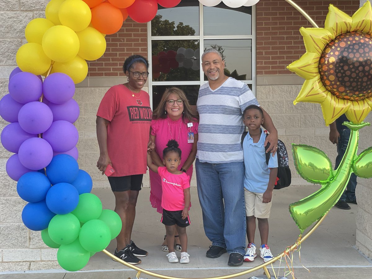 CMA welcomes families this morning. #CrowleyFirstDay23 <a href="/veedelgado77/">V Delgado</a> <a href="/CrowleyISD/">Crowley ISD</a>