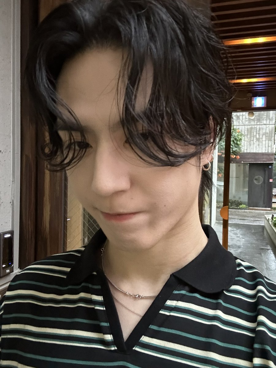 yugyeom's tweet photo. 👋🏻👋🏻👋🏻🐦🐦🐦 https://t.co/UwPylybAaC