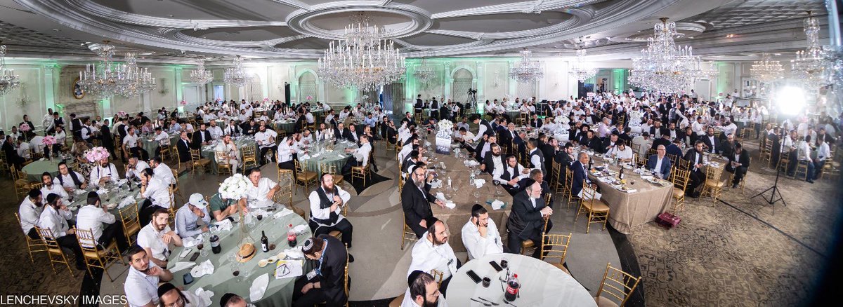 pearlsNY's tweet photo. Thank you @mrkorangy founder of the @trdny for being the keynote at PCON 2023 – the real estate event founded by a yeshiva grad that brings together NYC experts in politics and real estate. https://t.co/ih4EJOSOF5