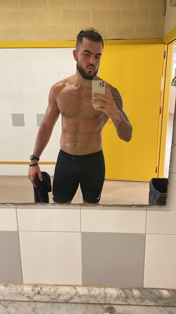 Joseagarimo's tweet photo. ¡Día de pista! Hoy hay alerta máxima de calor así que hemos ido temprano. ¡A hidratarse bien hoy! 🏃🏽‍♂️🇪🇸🤘🏽💪🏽 #opositor #athlete  #athletics #alicante #tossal https://t.co/465SpIp7kp