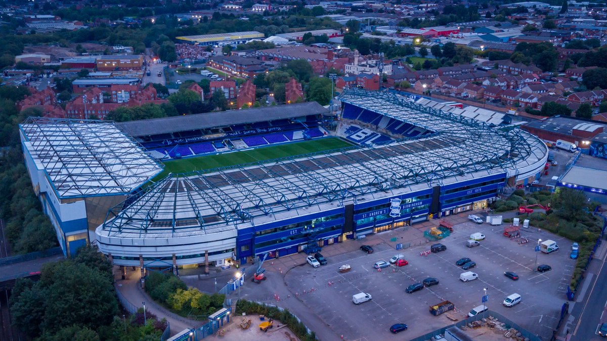 Whataloadofmoo's tweet image. 9pm flyover last night and workers were still on site! Actual goosebumps. We&apos;ve got our club back!💙 #BCFC #KRO