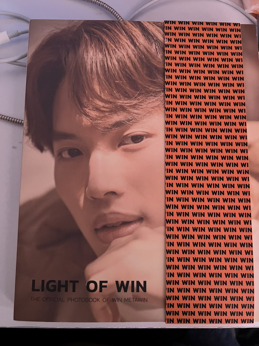 Winder_jaewonn's tweet photo. 📌 Photo book Light of Win 
มีใครสนใจมั้ยคั้บบบ 
• Film photography ใหญ่2ใบ เล็ก1ใบ
• photobook 1เล่ม รูปภาพจุกๆ

Price xxx ฿ (ราคาคุยกันได้คั้บบ) 

สนใจเดมหรือเมนชั่นไว้เลยค้าบ✊🏻
#ตลาดนัดgmm #วินเมธวิน #winmetawin https://t.co/5UzXj6onWn