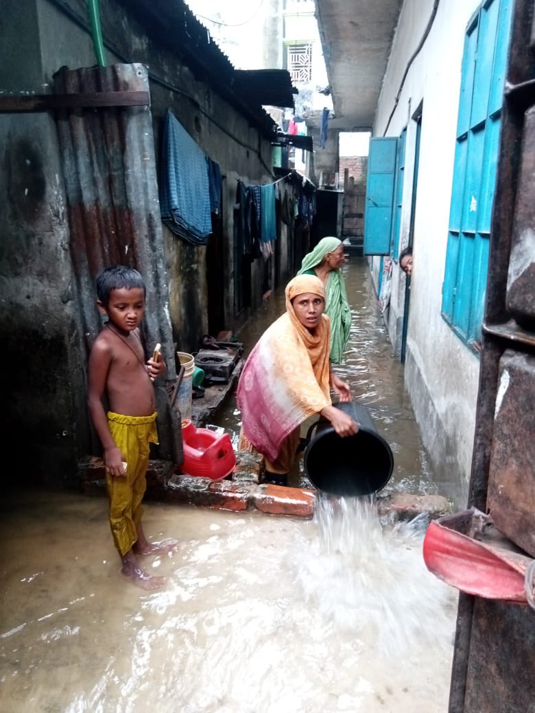 AdritaRahman's tweet photo. With #monsoon season hitting Bangladesh, our co-researcher from Shymapur shared how #women &amp; #children use buckets to throw away excess water to prevent #waterlogging 

While many romanticise rain, it’s a curse for the #urbanpoor 

@ARISEHub @BRACJPGSPH https://t.co/Bba2XqfJ1H