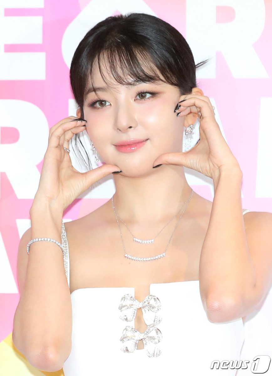 KSGUpdates's tweet photo. [PRESS] 230810 2023 K GLOBAL HEART DREAM AWARDS Red Carpet

https://t.co/Gao3GIP75u
https://t.co/8z15H9BPkH

HEART DREAM SEULGI
#SEULGIatHDA2023
#슬기 #SEULGI @RVsmtown https://t.co/81aJxran8d