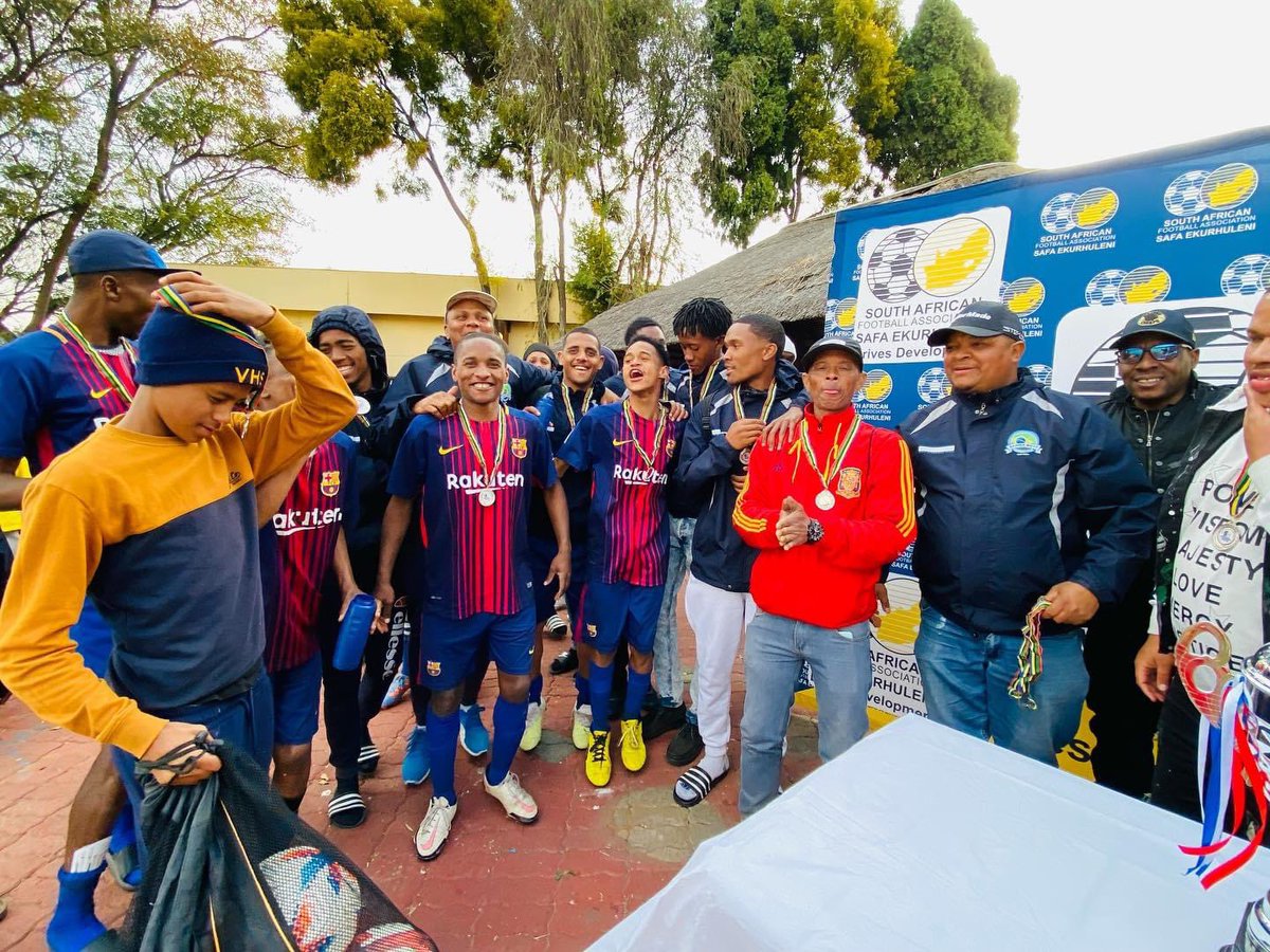 Football__Stage's tweet photo. Gauteng 

Congratulations to the following teams for winning promotion to the SAFA Ekurhuleni Regional League

Kathorus Juventus Academy - Vosloorus LFA
Samba Boys - Boksburg and Central LFA
Hotspurs FC - Katlehong LFA
TSH FC - Brakpan LFA https://t.co/dprFKDXpTh