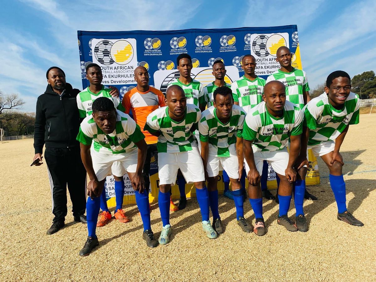 Football__Stage's tweet photo. Gauteng 

Congratulations to the following teams for winning promotion to the SAFA Ekurhuleni Regional League

Kathorus Juventus Academy - Vosloorus LFA
Samba Boys - Boksburg and Central LFA
Hotspurs FC - Katlehong LFA
TSH FC - Brakpan LFA https://t.co/dprFKDXpTh