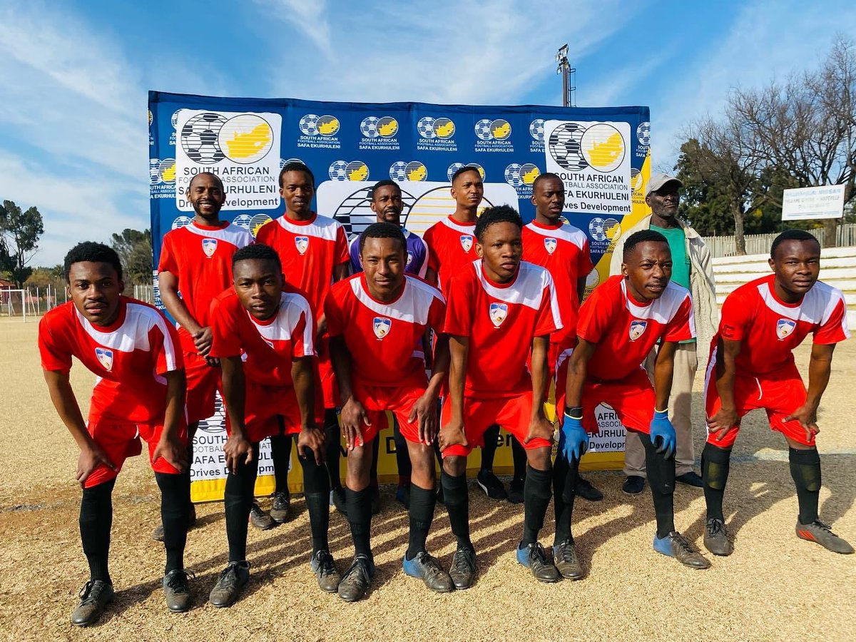 Football__Stage's tweet photo. Gauteng 

Congratulations to the following teams for winning promotion to the SAFA Ekurhuleni Regional League

Kathorus Juventus Academy - Vosloorus LFA
Samba Boys - Boksburg and Central LFA
Hotspurs FC - Katlehong LFA
TSH FC - Brakpan LFA https://t.co/dprFKDXpTh