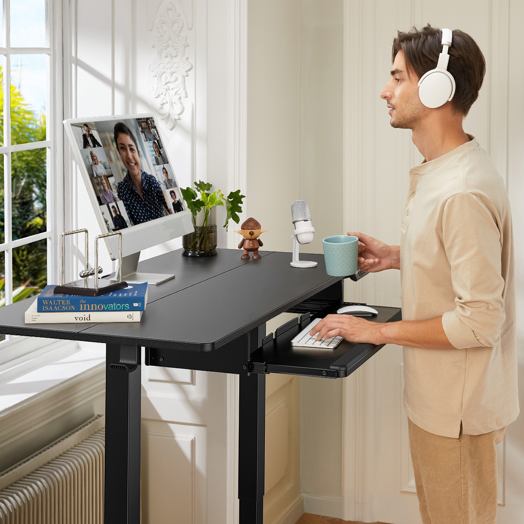 ErgearOfficial's tweet photo. Are you typing comfortably? Check out this ErGear electric standing desk with an under-desk tray for a full-size keyboard &amp; mouse. It promotes a more ergonomic arm and wrist position for comfortable, strain-free typing and gaming.

#ErGear #standingdesk #keyboardtray #ergonomic https://t.co/NvpFx075uu