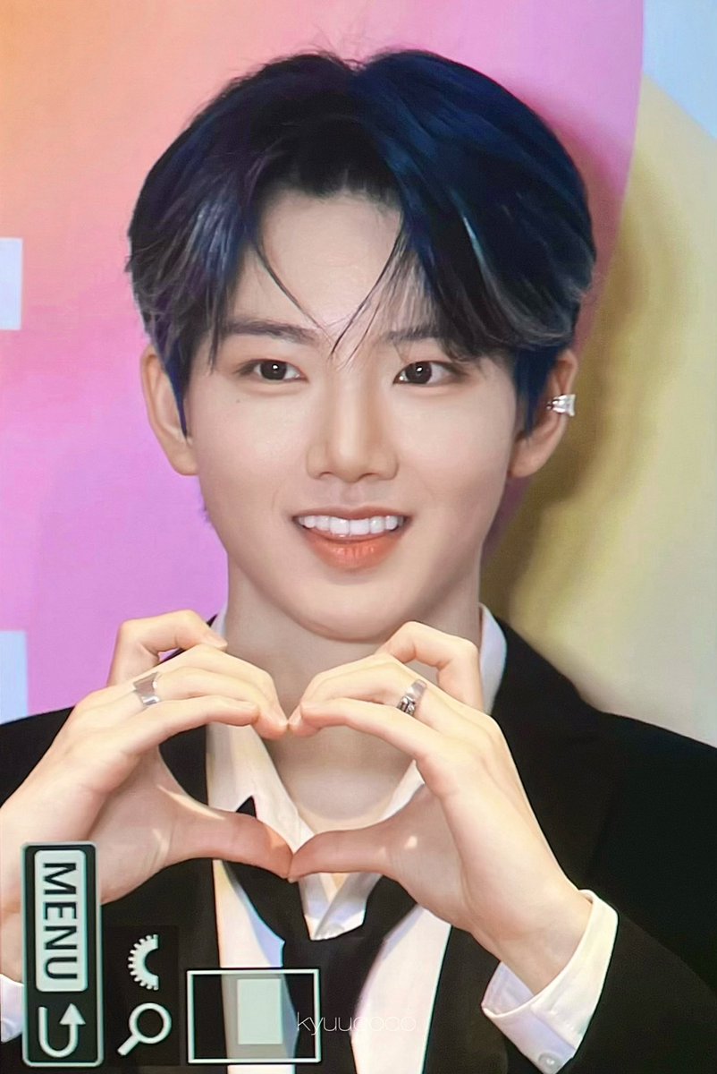 Kyuucoco_0909's tweet photo. 230810 하트드림 레카

#준규 #JUNKYU #ジュンギュ 
#트레저 #TREASURE https://t.co/f0lhECCaa5