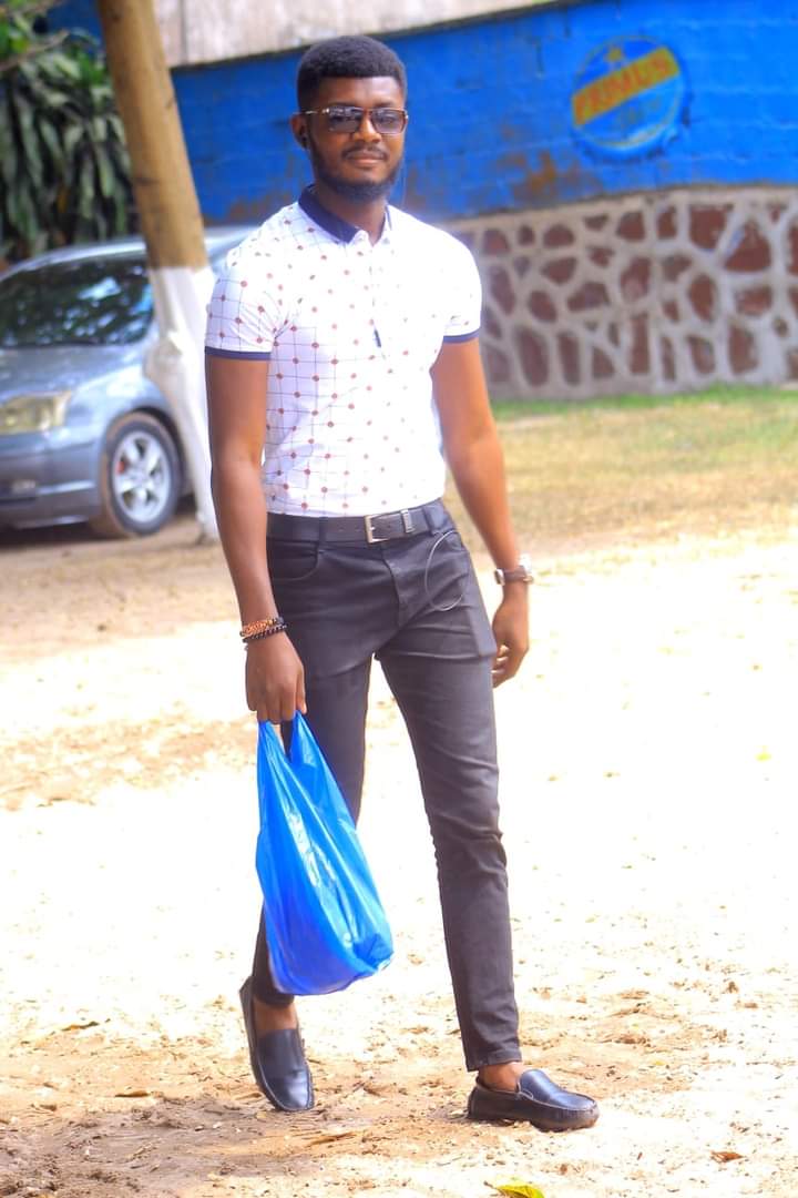 CDarilas's tweet photo. @Miss_Muluba Photo entière ✅
Localisation : RDC
Âge : 29 ans sortant. https://t.co/1Gq2EtYXkv