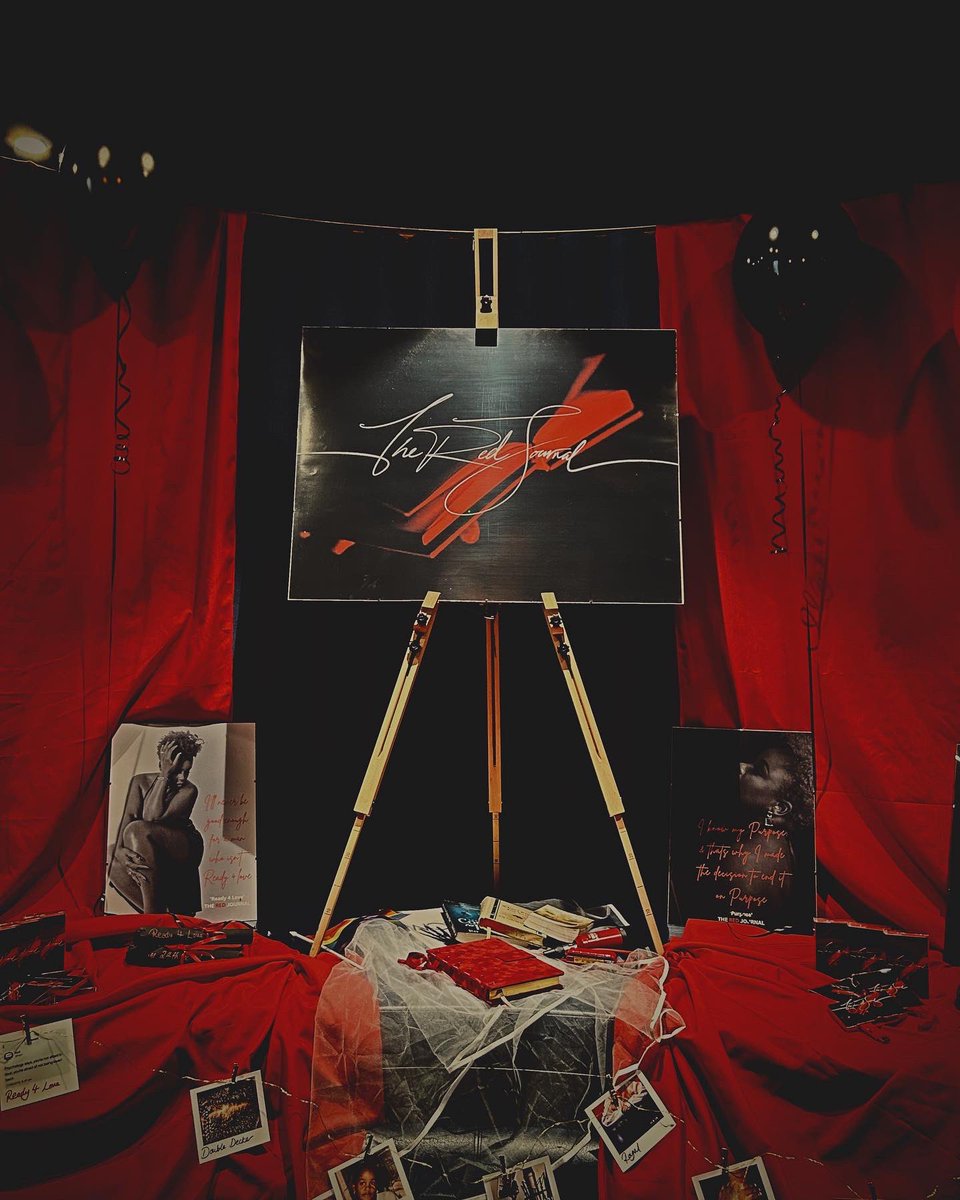 TeamCherriV's tweet photo. #TheRedJournal 🍒 OUT TOMORROW!!!!! https://t.co/kdkdWEmyJA