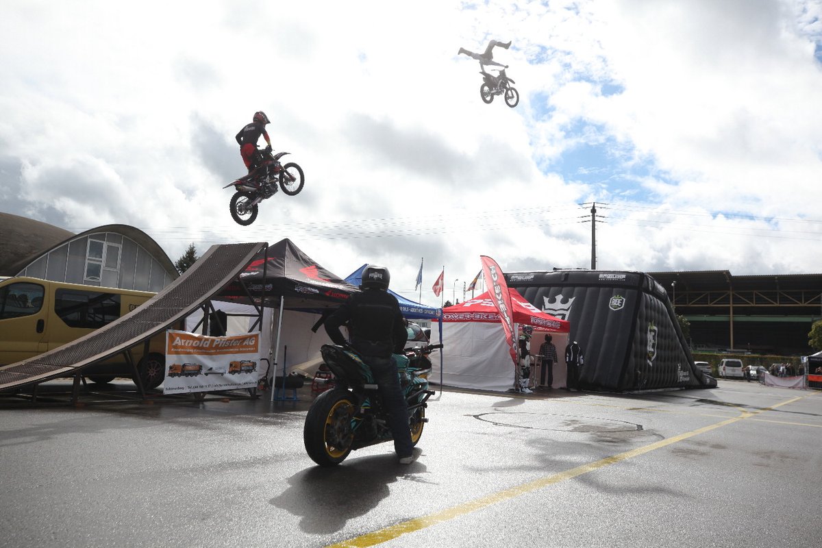 Töffmäss 2023 - das Messefestival von Bikern für Biker:innen

Die erste Ausgabe der Töffmäss sorgte im letzten Jahr bei über 5000 Besuchern und mehr als 50 Ausstellern für Begeisterung. Vom 25. bis 27. August 2023 findet nun die 2. Ausgabe statt. 

Infos: töffmäss.ch