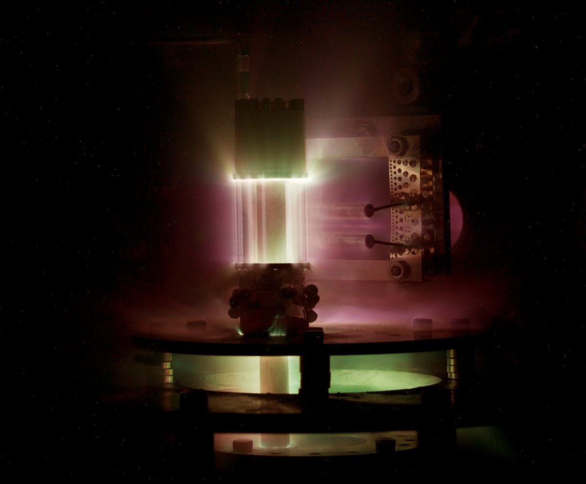 Danny_Russell__'s tweet photo. Bonus - not included in the paper: an optical self-emission long exposure image of one of the experiments. Or in other words, a photo taken with a standard off-the-shelf DSLR. Suggestions welcome for what the colours mean! https://t.co/ixGui0PgEv
