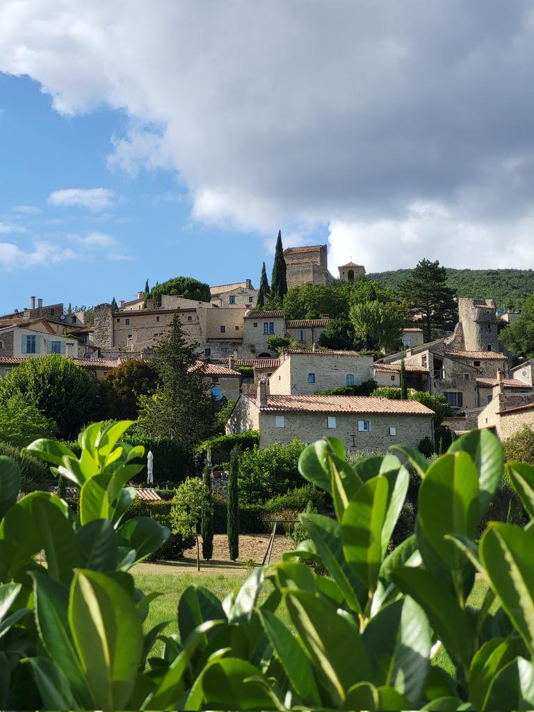 AncientPin's tweet photo. Chateau des Hospitaliers, Le Poët-Laval, Drome, #France
.
#schloss #castle #château #castello #castillo #zamek #ancientcastle #ancientpin #schlössersafari https://t.co/YkNJ7PMcss