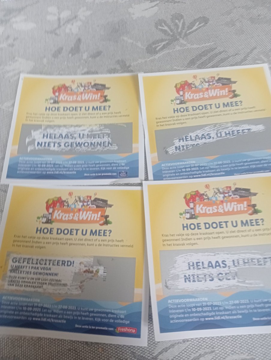 #lidl heb ik weer 3 keer niet 1 keer vega balletje Das helemaal niets dus