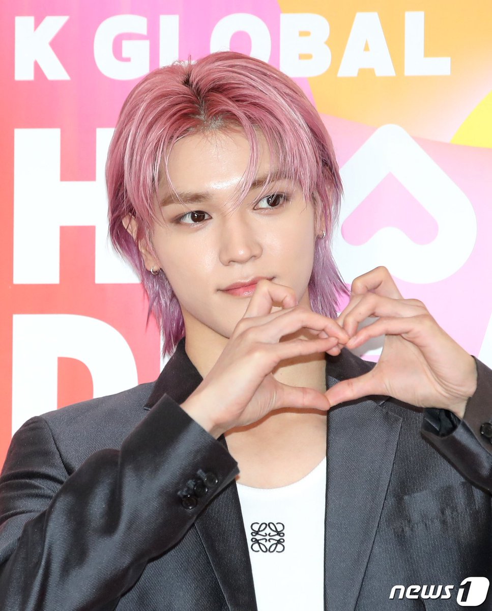 HR 146R (NCT TAEYONG着用 リング) F3KGapoagAAtAr1.jpg