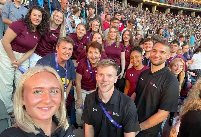 Sheffield Hallam University News (@hallamuninews) on Twitter photo A troop of sports students from <a href="/sheffhallamuni/">Sheffield Hallam University</a> has received 'exceptional' praise after volunteering at the Special Olympics World Games in Berlin
Sheffield Hallam was the only UK University invited to participate in this year's Games
Read more 👇
shu.ac.uk/news/all-artic… A troop of sports students from <a href="/sheffhallamuni/">Sheffield Hallam University</a> has received 'exceptional' praise after volunteering at the Special Olympics World Games in Berlin
Sheffield Hallam was the only UK University invited to participate in this year's Games
Read more 👇
shu.ac.uk/news/all-artic…