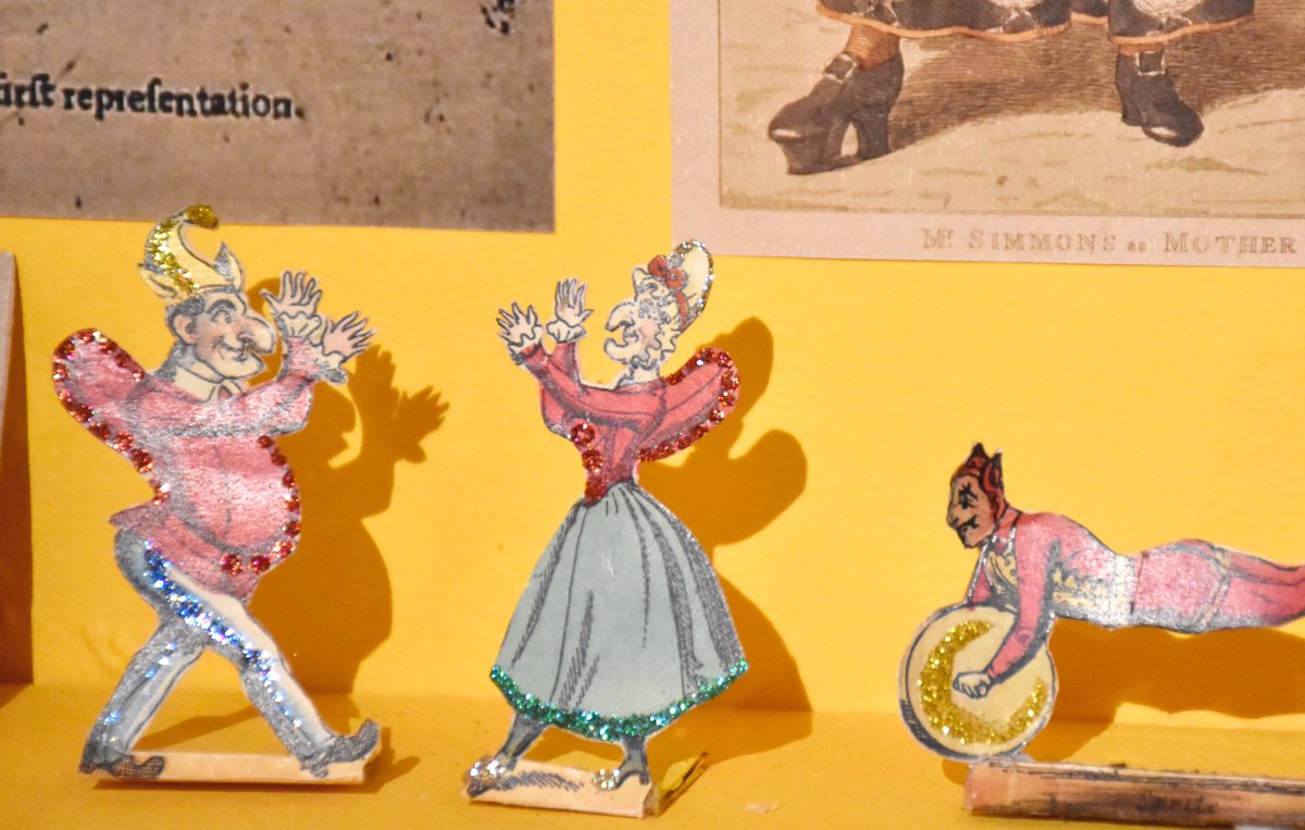 Looking for a creative family-friendly activity? 🎨🖌️

Join us for a Tinselling Workshop at Pickford's House inspired by The Tiny World of Toy Theatres and the work of ‘The Last Tinseller’ Joseph Hope Williams!

📅 19 August 
Find out more here: ow.ly/qNxY50PvVvi