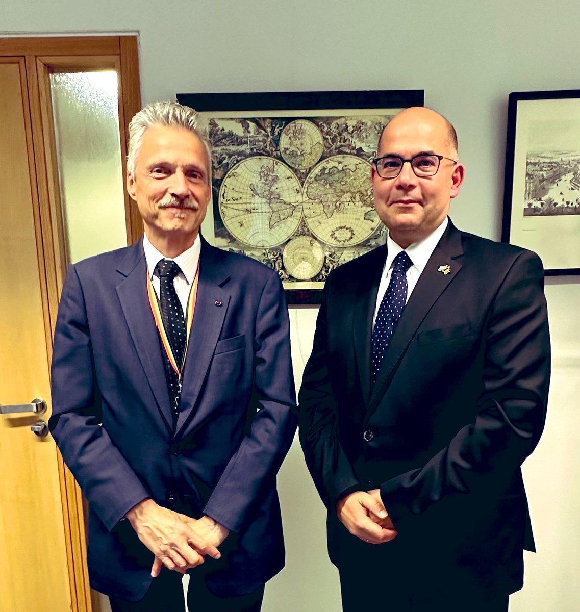 tamasivankovacs's tweet photo. Excellent meeting with @EgmontInstitute Director-General and Friend, #Ambassador @DewittePol. Great conversation on the upcoming #Belgium visit of our President @KatalinNovak_HU, mentioning also our new 🇭🇺 building #Wetstraat 9 #RuedelaLoi 9, neighbor to many important #Belgian institutions and of course our crucial 🇧🇪🇭🇺 #EU 🇪🇺 Presidency year of 2024, following our very nice #diplomatic #centennial memorial year concluded in February. 🇭🇺💯🇧🇪