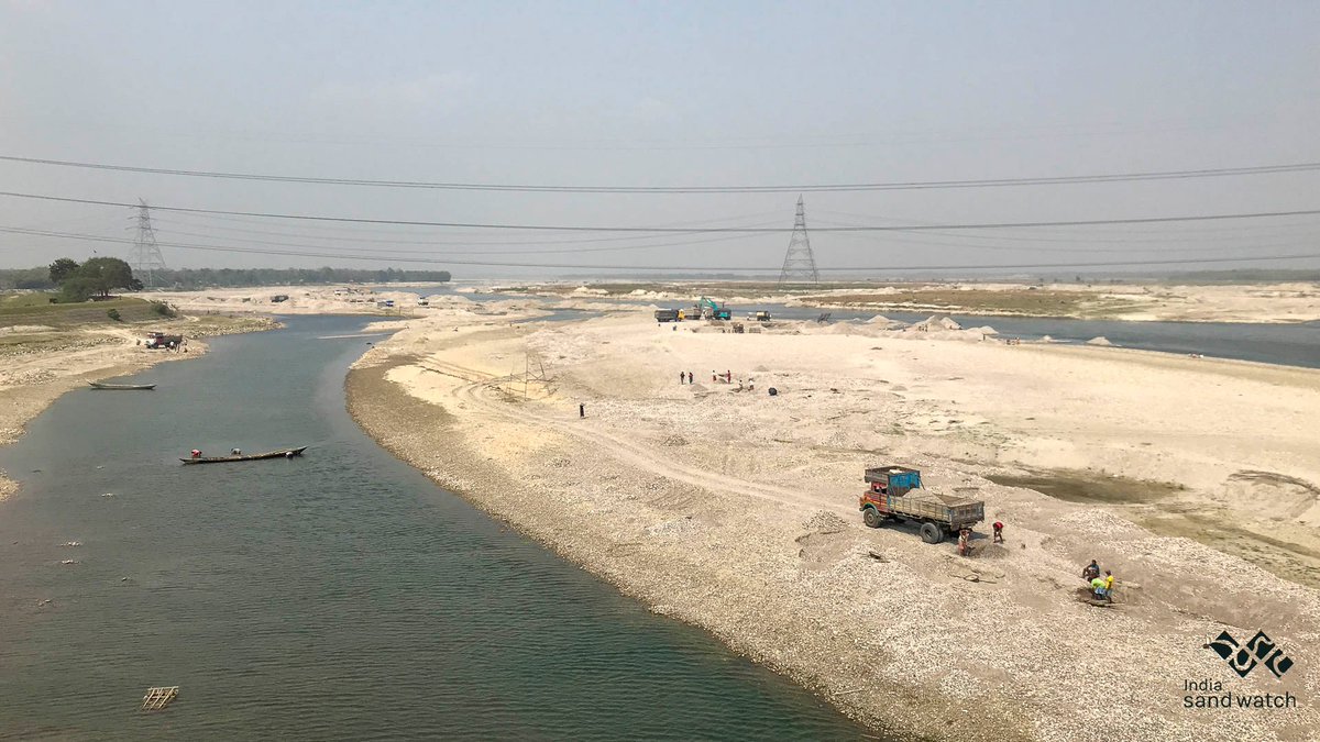 West Bengal-based non-profit <a href="/veditum/">Veditum India Foundation</a> has launched <a href="/indiasandwatch/">India Sand Watch</a>, a new platform that aims to monitor every stage of both legal and illegal sand mining operations in India.

✍️ <a href="/shalineekumari_/">Shalinee Kumari</a>

<a href="/RainmatterOrg/">Rainmatter Foundation</a> @AronTWhite

🧵1/6