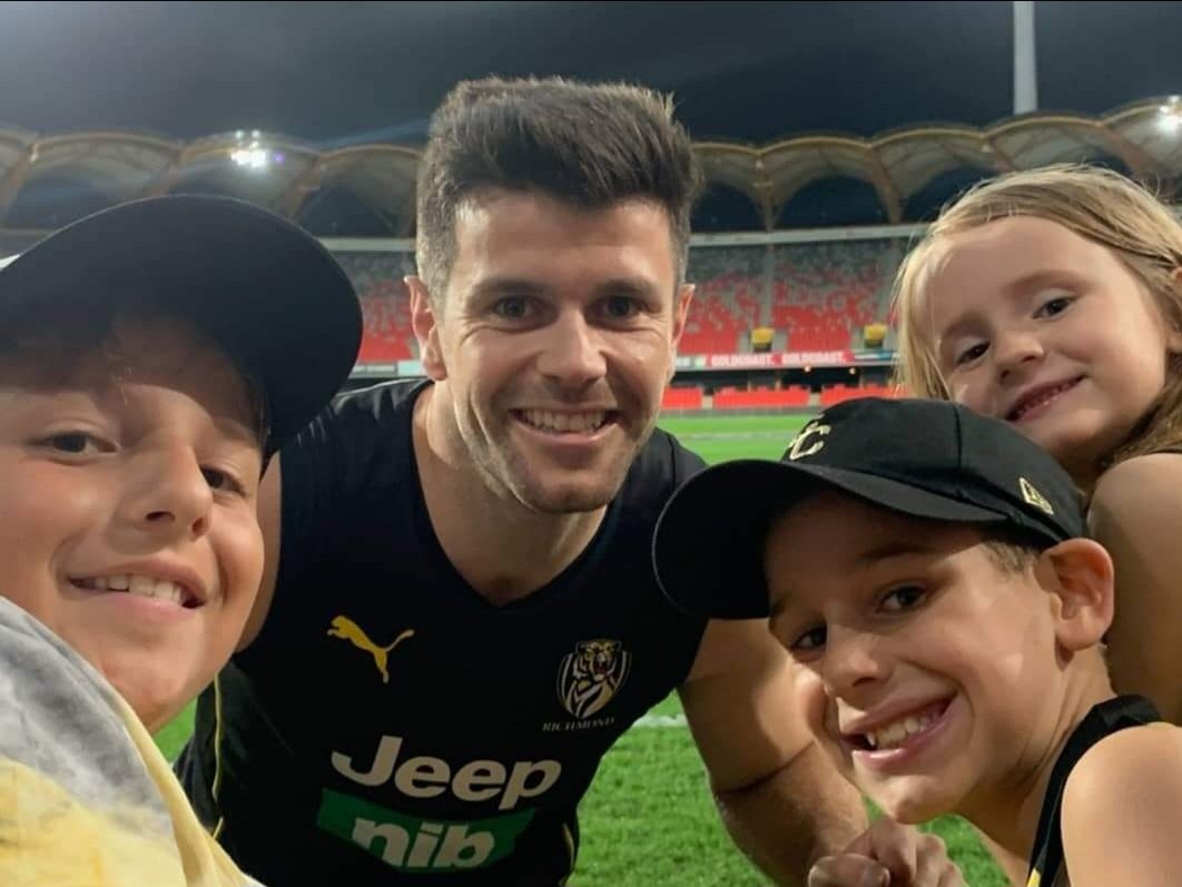 ged982's tweet photo. Thanks @tcotchin9 always generous with your time as skipper. You made footy look fun again. Embracing your vulnerability made everyone connected to the club walk a little taller. Hope retirement treats you well. Cheers https://t.co/KTL2ptbOi3
