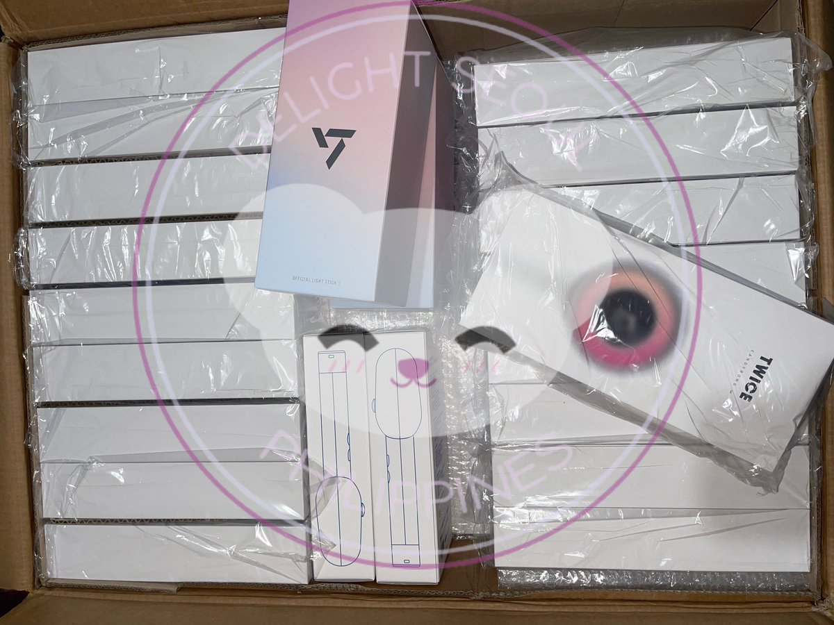 DELIGHTSEOULPH's tweet photo. ARRIVED:
• TWICE CANDY BONG ♾️
• SEVENTEEN LIGHTSTICK VER.3
• NEW JEANS LIGHTSTICK
Thank you for your patience 💜
#DSPHArrivals
#DSPHUpdates
Shipment next week. Give me time to pack, and drop off this on my courier 🙏🏻 https://t.co/Pab0Y6JJxG