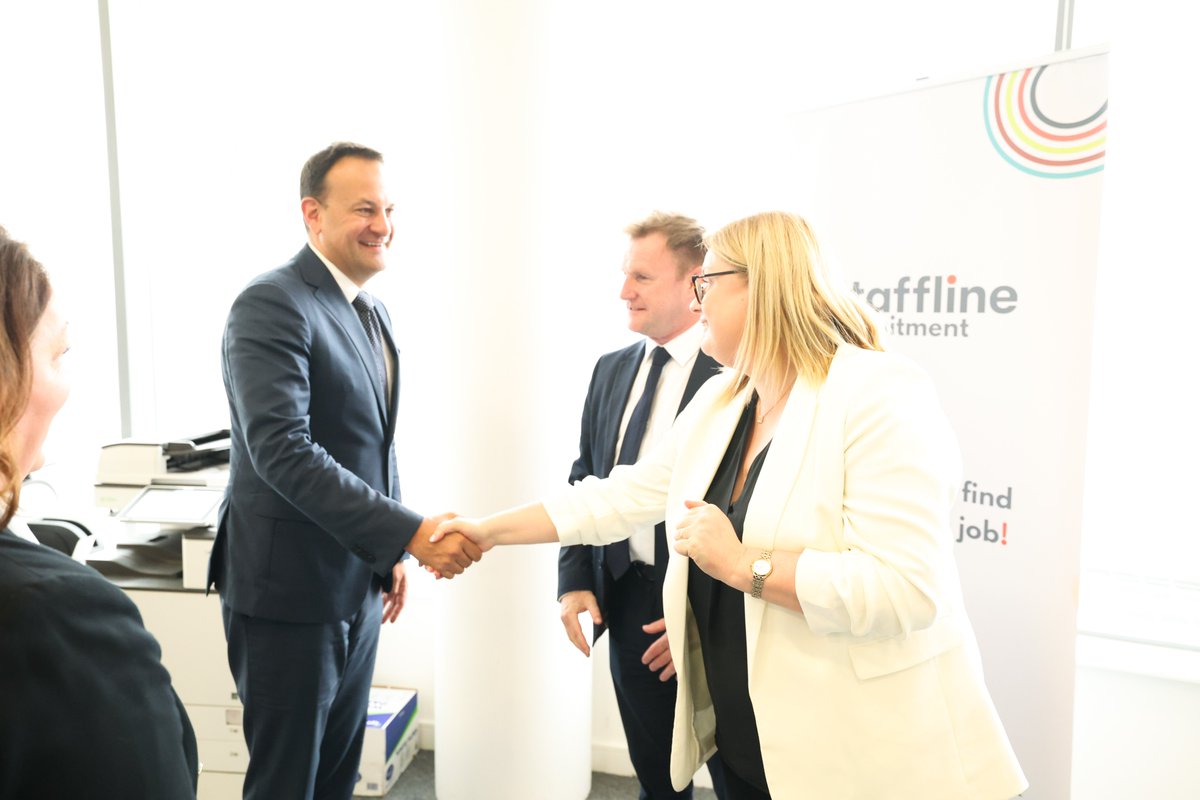 A momentous occasion as Taoiseach @LeoVaradkar visited Staffline HQ, engaging in crucial discussions with CEO @tinamckenz. Directors @DonnaParkerbarr, MD Network NI and @anthony_briody, MD Network ROI spoke about Staffline's pioneering strategies to tackle workforce complexities.