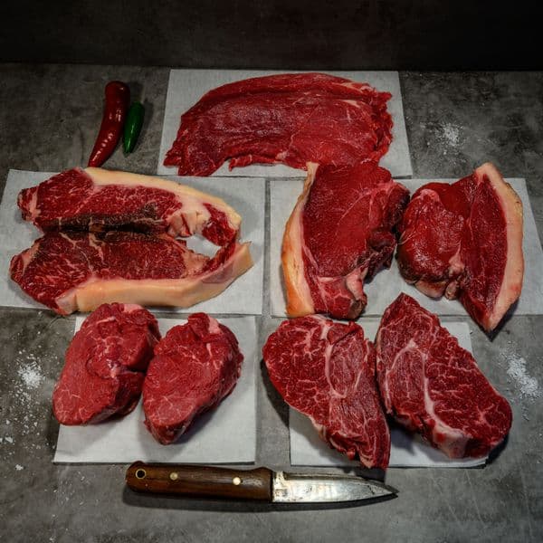 ✨SPOTLIGHT PRODUCT✨ - Our organic steak box includes ribeye, filet, sirloin, rump &amp; minute steaks from our grass fed organic cows, find out more here ❤️🥩🌿 - loom.ly/70Nl9bU  
 #organicbeef #organicsteak #organicfarming #steak #tomahawk #grassfed #sustainablefarming