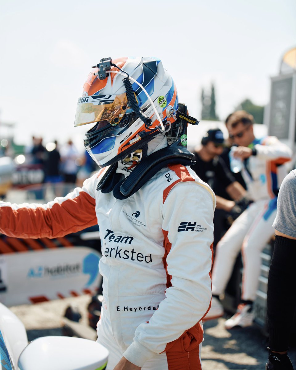 𝗬𝗼𝘂 𝗻𝗲𝗲𝗱 𝗮 𝘀𝘁𝗿𝗼𝗻𝗴 𝗻𝗲𝘁𝘄𝗼𝗿𝗸 𝘁𝗼 𝘀𝘂𝗰𝗰𝗲𝗲𝗱 𝗶𝗻 𝘁𝗵𝗲 𝗠𝗼𝘁𝗼𝗿𝘀𝗽𝗼𝗿𝘁𝘀 𝗜𝗻𝗱𝘂𝘀𝘁𝗿𝘆.
 
In the high-speed world of Motorsports, success is rarely achieved alone. Behind every driver's triumph lies a strong support network.