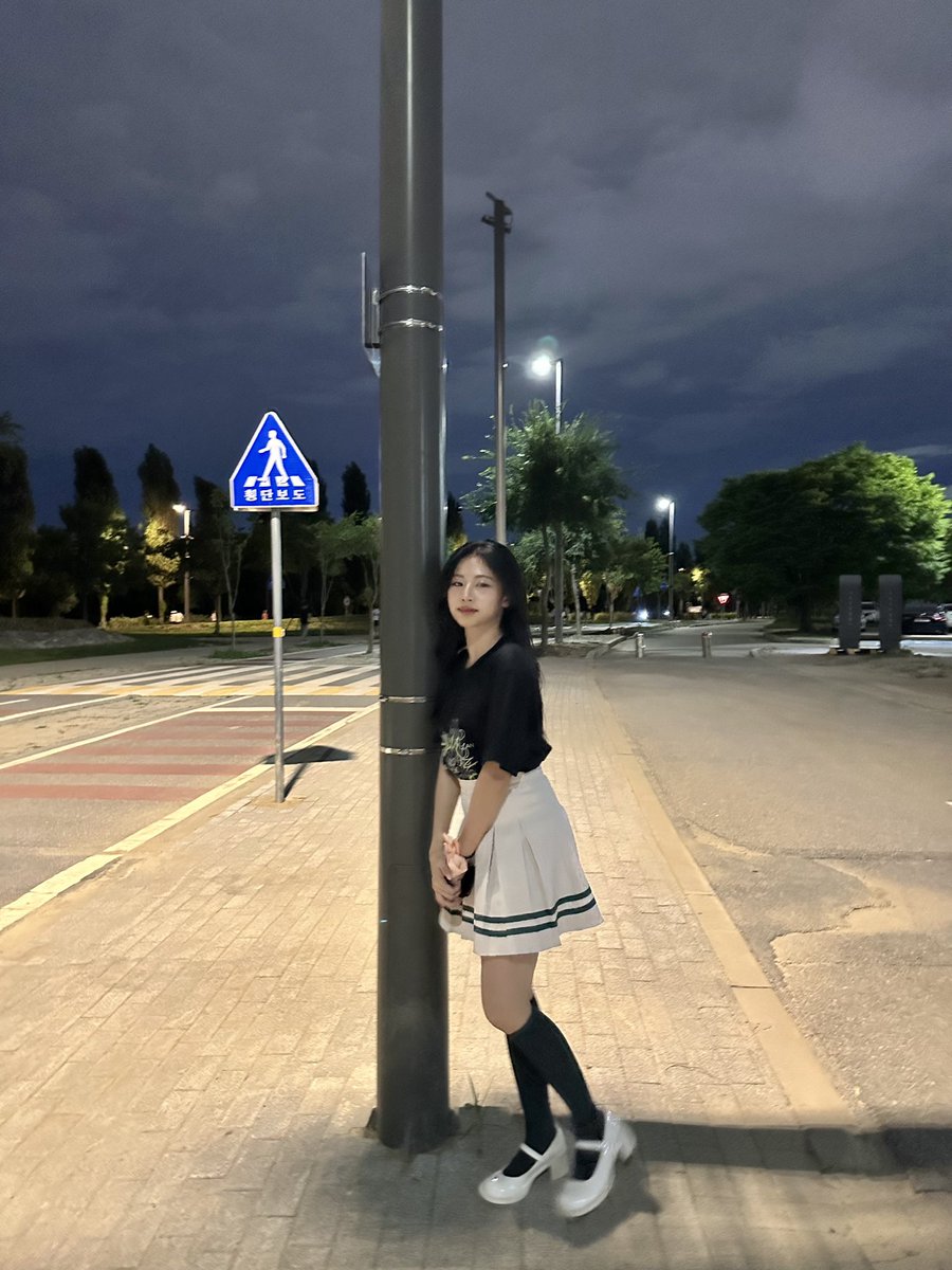 Hi WeGo!!! Take care po kayo wherever you are~ See you on Sundayyy 🌼 

#YGIGVien #YGIG