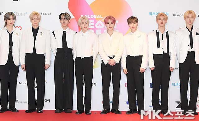 F3KJsutaUAAWQh6?format=jpg&name=small