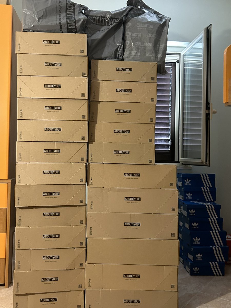 <a href="/panaiobot/">PanAIO</a> 

<a href="/HypeHuntersEU/">HypeHunters</a> <a href="/GoldenSocietyEU/">Golden Society</a> <a href="/SneakersTracker/">SneakersTracker</a>