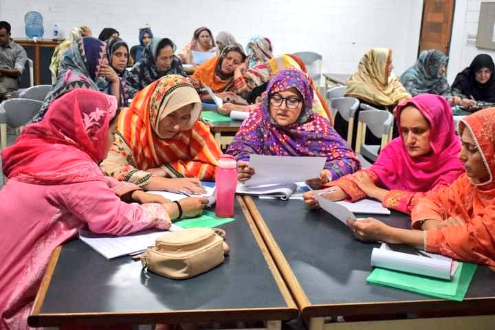 infogbgovt's tweet photo. @Govtpfgb expresses profound gratitude to @FBISEOfficial for supporting training 300 teachers from govt schools. With AKU-AKDN's expert faculty, this ongoing program will surely elevate education quality in #Gilgit #Diamer & #Skardu.
#Educationboost #FBISE #AKDN
#AKU https://t.co/EL1yfCk5Uj