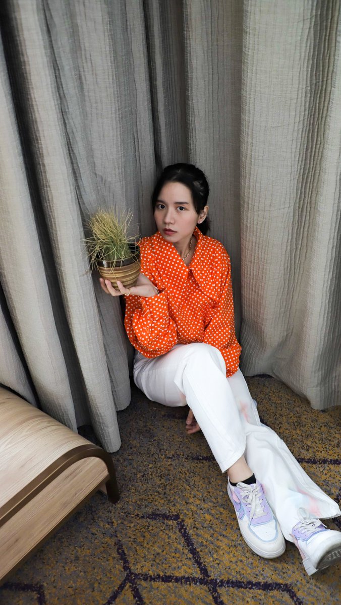 MarissaSutanto's tweet photo. Dibikinin versi majalah item putihnya nihhh sama fotografer band gw 🤣🤣🤣

Gimana guys?? cocok ga??😆😁
Thanks lohhh -- Rifki (mustcalm) https://t.co/Q4WjxELZc8