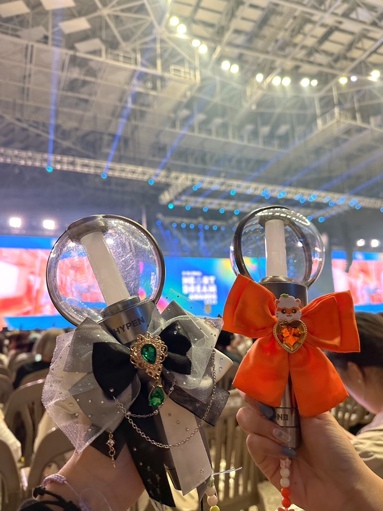 enhaglows's tweet photo. heart dream awards let’s go🤍 https://t.co/lTezO5kUXM