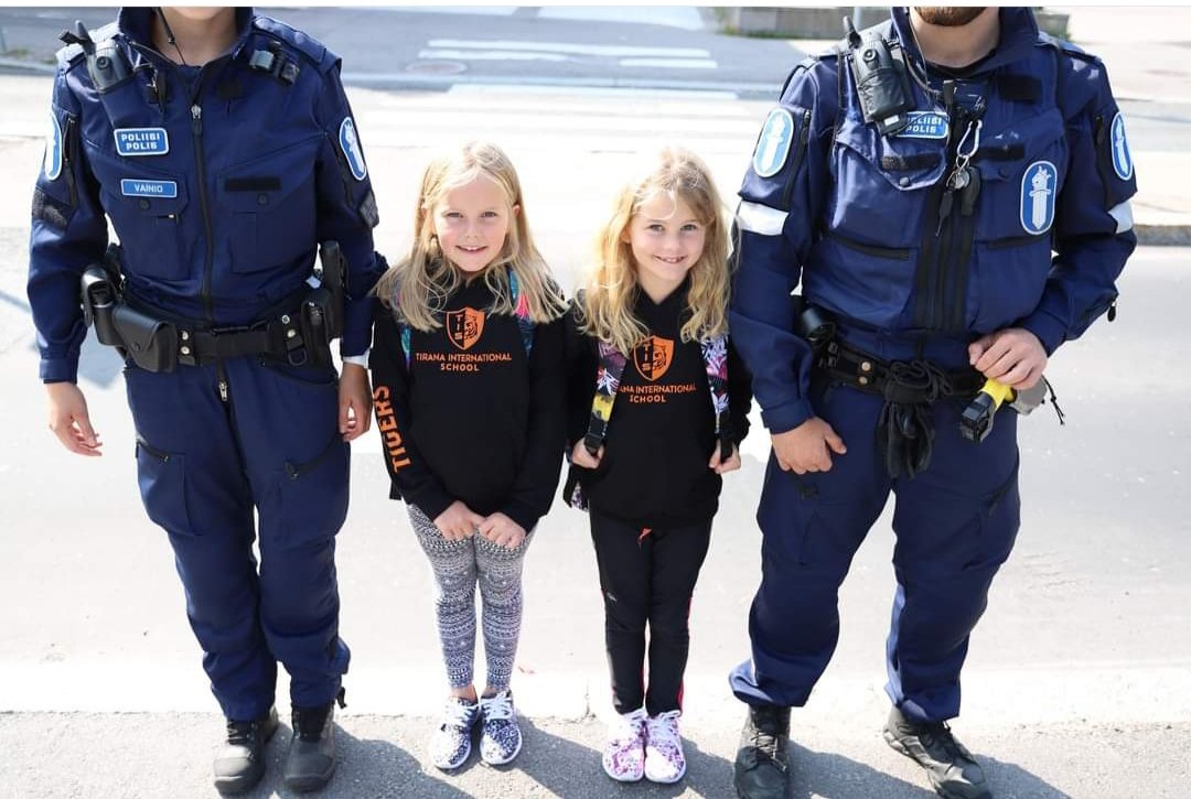 Esiopetuksen, perusopetuksen ja lukioiden syyslukukausi käynnistyy tänään myös <a href="/VantaanKaupunki/">Vantaan kaupunki</a>. Toivotamme turvallista koulumatkaa kaikille! #koulumatka #liikenneturvallisuus