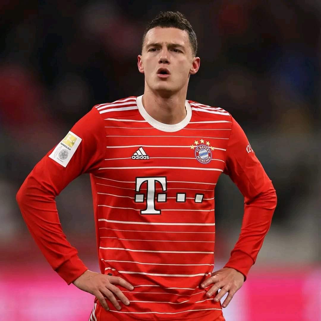 Manutd9ja_'s tweet photo. Manchester United have made a €30m bid for Bayern Munich’s France international Benjamin Pavard. 🇫🇷

(Source: L’Equipe)

#MUFC https://t.co/0Sen0PH1q1
