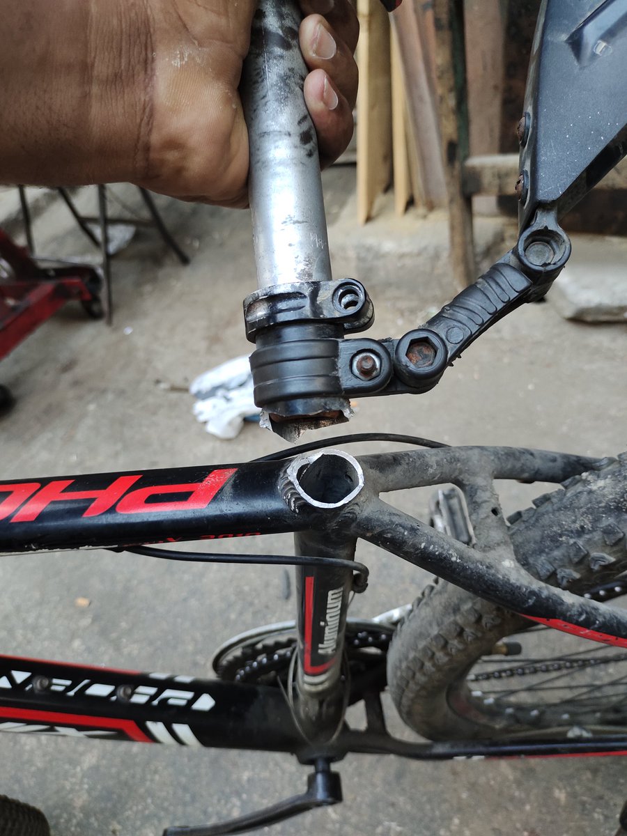 الحمد لله رب العالمين 😭😭😭😭😭😭مش هعرف اشتغل تانى