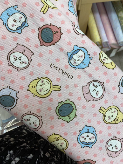 ちいかわの布買った!!!(コミケの机に敷く用) 