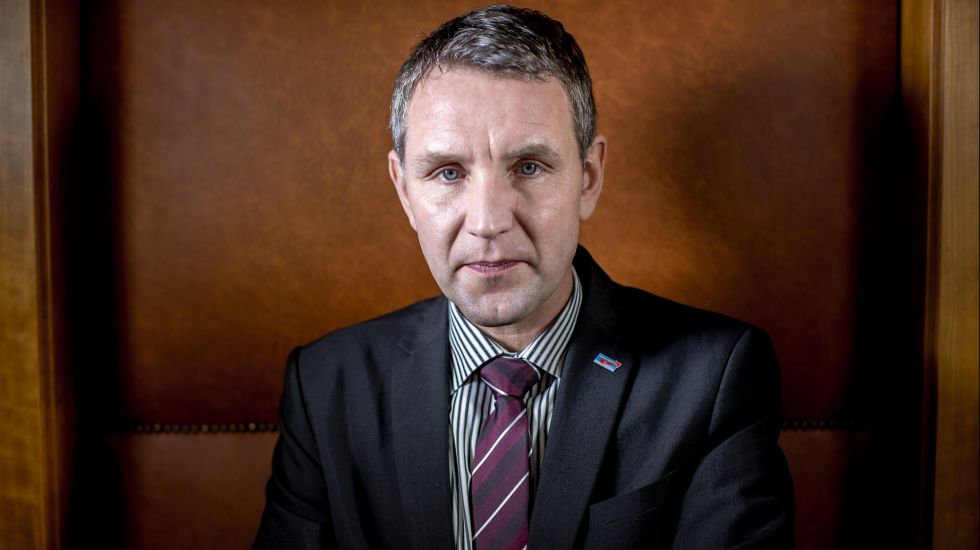 GegenHartz's tweet image. #Höcke bezeichnet im Sommerinterview mit dem MDR die #Inklusion von behinderten Kindern als &quot;Ideologie&quot;, die abgeschafft werden müsse.. Das ist pure Hetze gegen #Behinderte  Kinder, die seiner Meinung nach wieder in Anstalten gesteckt werden müssen. Der  Verfasser dieses Tweets…