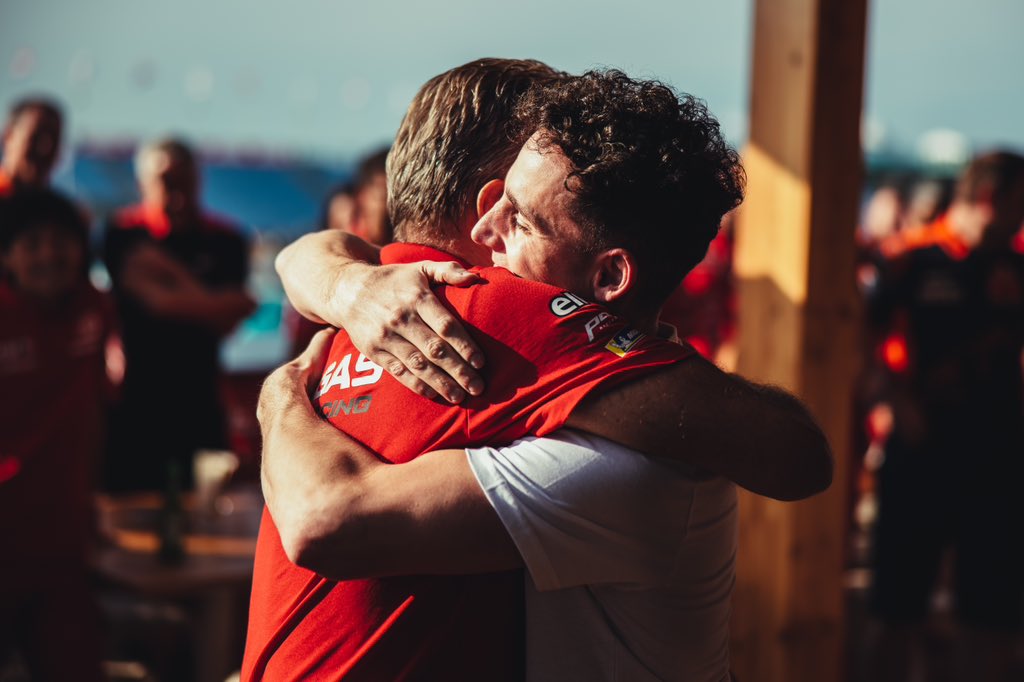 Tech3Racing's tweet image. ❤️ Any reason is good for a hug at Tech3 ❤️🫂

#GASGASFactoryRacingTech3 #RedBullKTMTech3 #MotoGP #Moto3