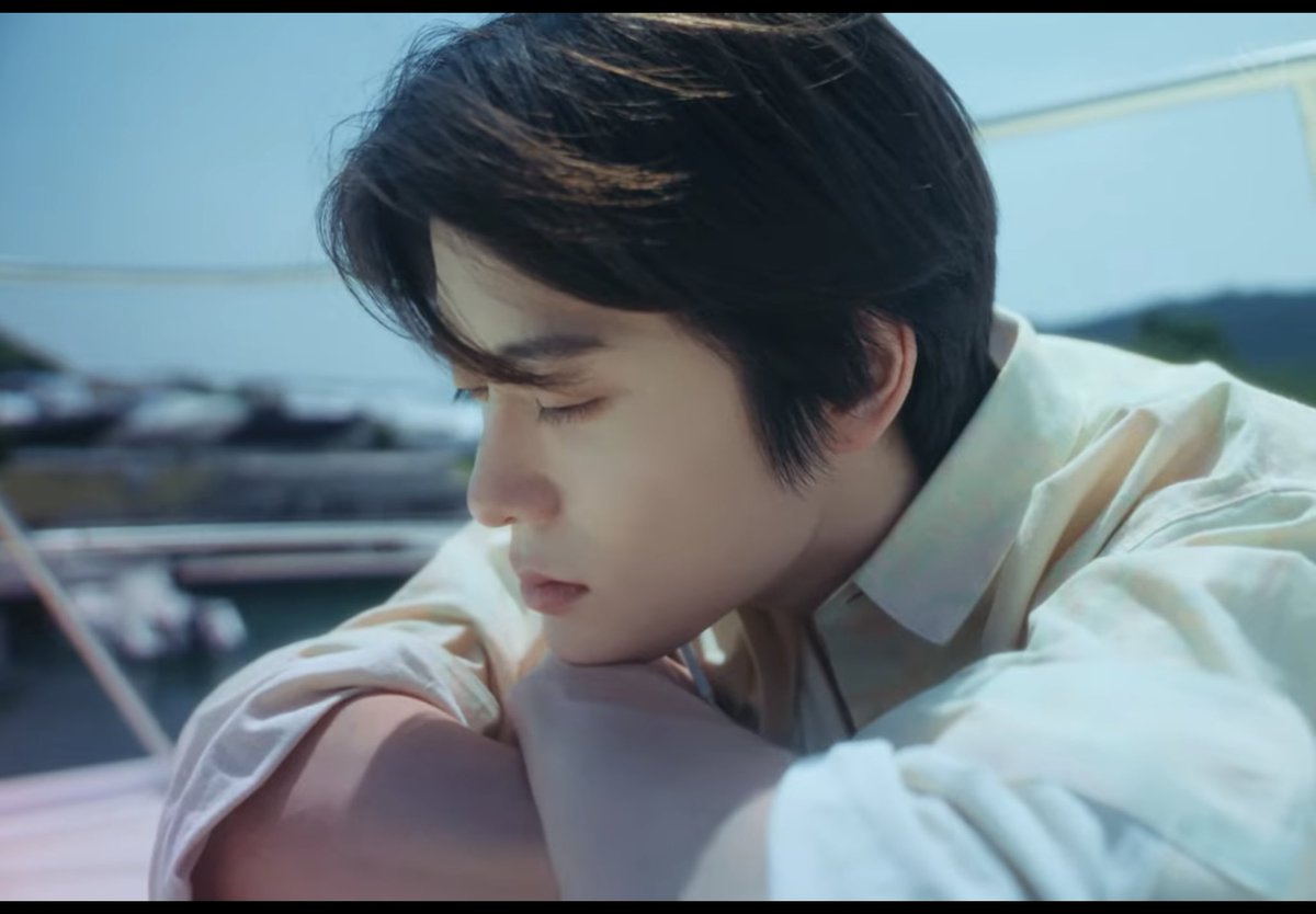 나계속개저처럼실실웃고잇음