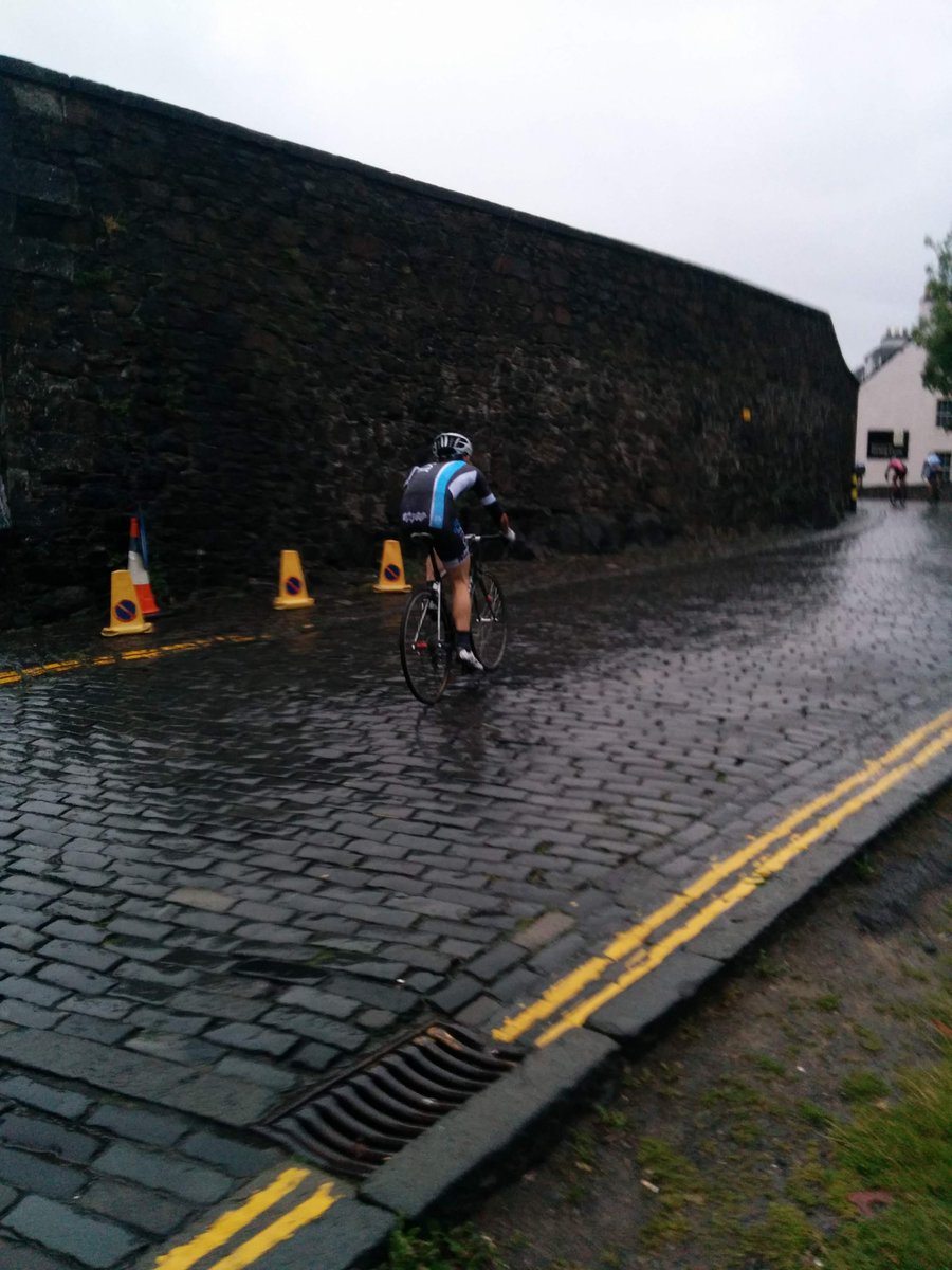 owenp's tweet photo. @finyoung Crit under the Castle. Average pics from a waterlogged phone! 🌧️👌😎 https://t.co/APjhnUz3qt